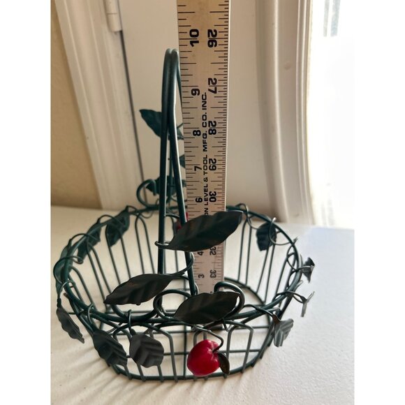 Wire Basket With Artificial Fruit Set - Strawberries Apples Orange Pear Grapes - Picture 7 of 8